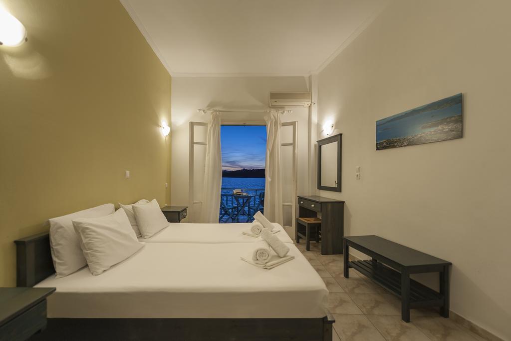 Angeliki Seaside Hotel Alikí Eksteriør bilde